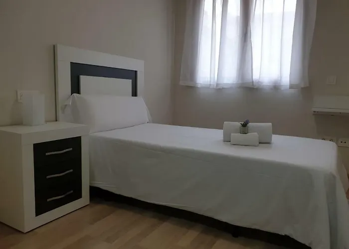 Apartamento Turistico Puente P3 Bajo - B *
